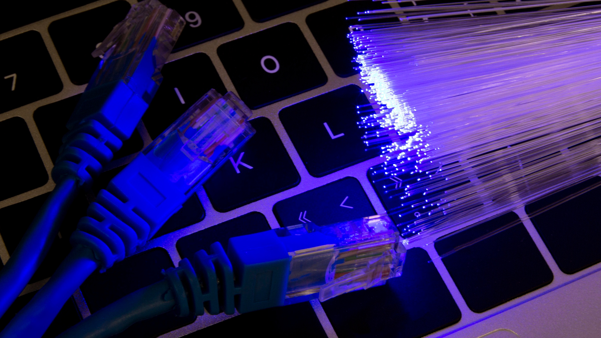 Strengthening Network Reliability and Efficiency with Fibre Optics